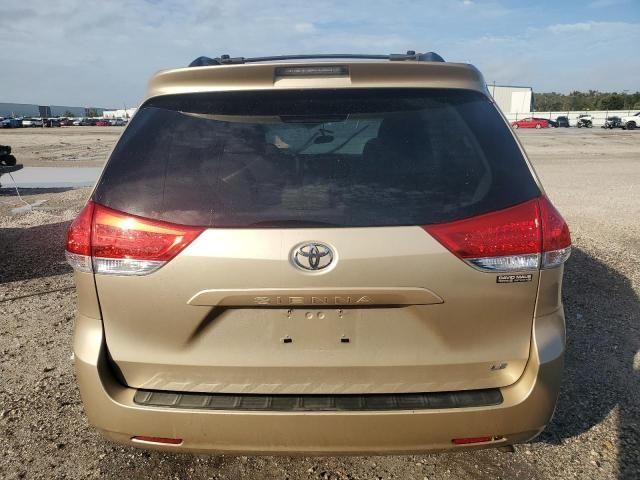 2011 Toyota Sienna LE