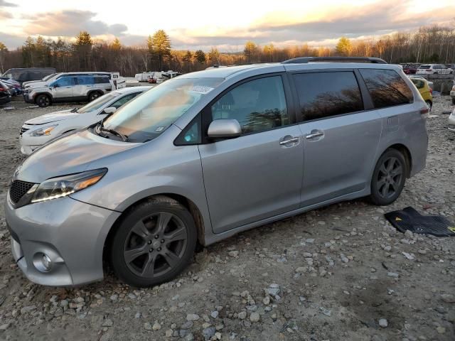 2017 Toyota Sienna SE