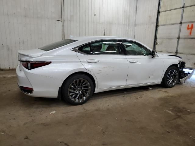 2024 Lexus ES 300H Base