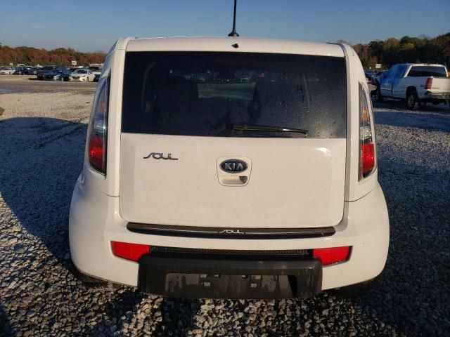 2011 KIA Soul +