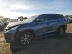 2017 Toyota Highlander SE