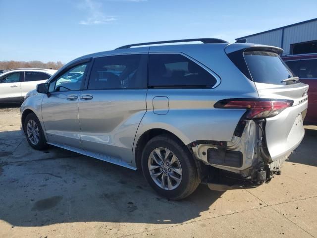 2021 Toyota Sienna LE