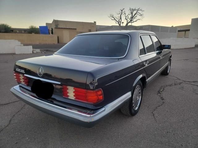 1988 Mercedes-Benz 420 SEL