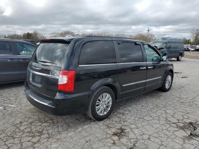 2013 Chrysler Town & Country Touring L