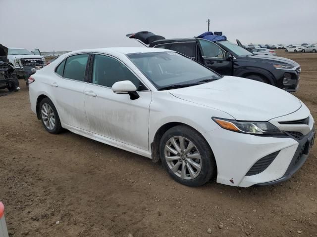 2020 Toyota Camry SE