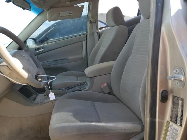 2005 Toyota Camry LE