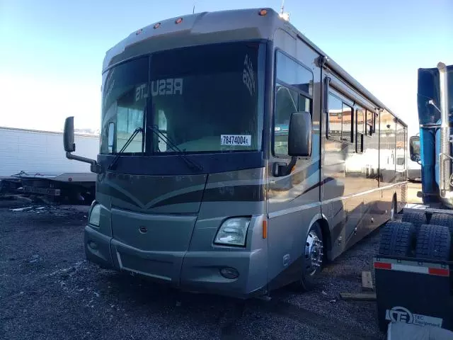 2004 Winnebago 2004 Freightliner Chassis X Line Motor Home