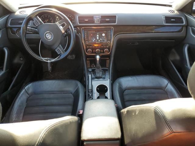 2014 Volkswagen Passat SEL