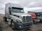 2016 Freightliner Cascadia 125