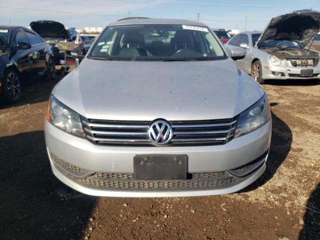 2013 Volkswagen Passat SE