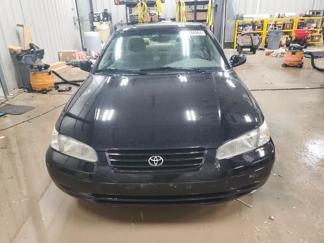 1999 Toyota Camry LE