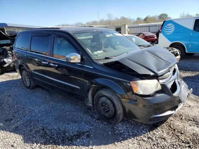 2013 Chrysler Town & Country Touring L