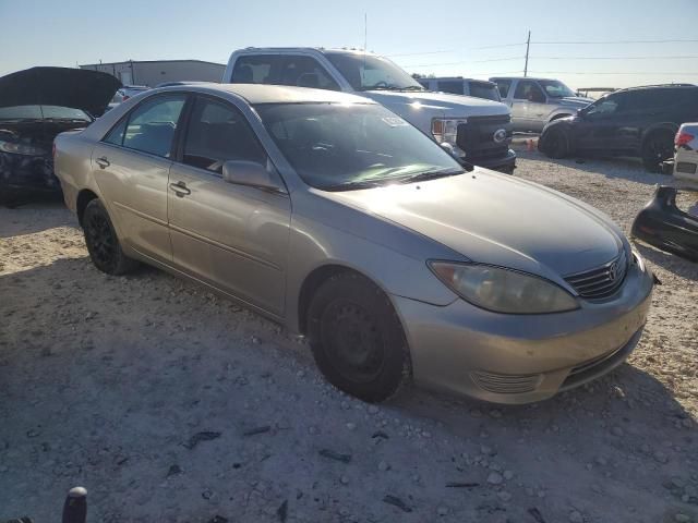 2005 Toyota Camry LE