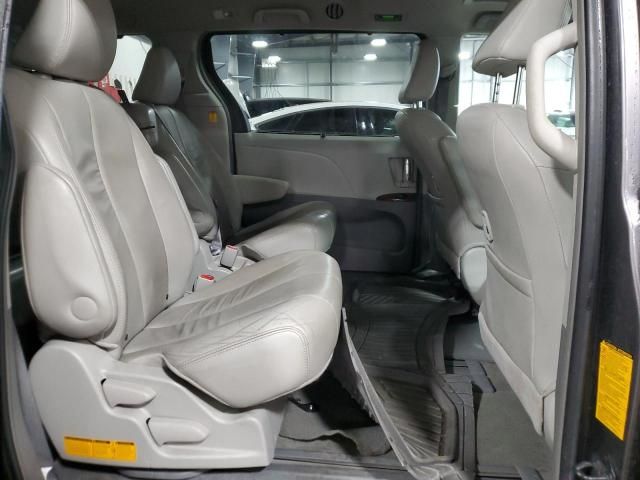 2012 Toyota Sienna XLE