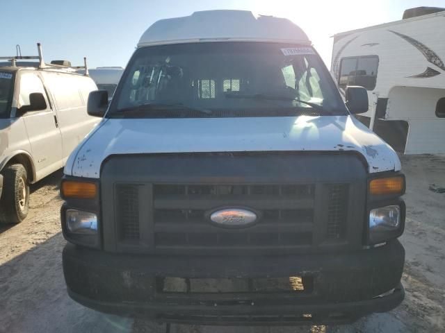 2014 Ford Econoline E350 Super Duty Wagon