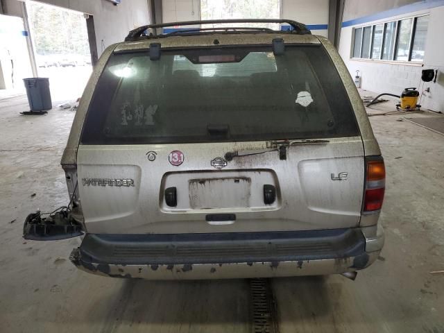 1997 Nissan Pathfinder LE