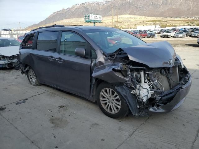 2015 Toyota Sienna XLE