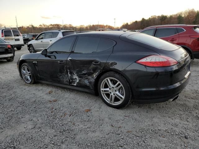 2011 Porsche Panamera 2