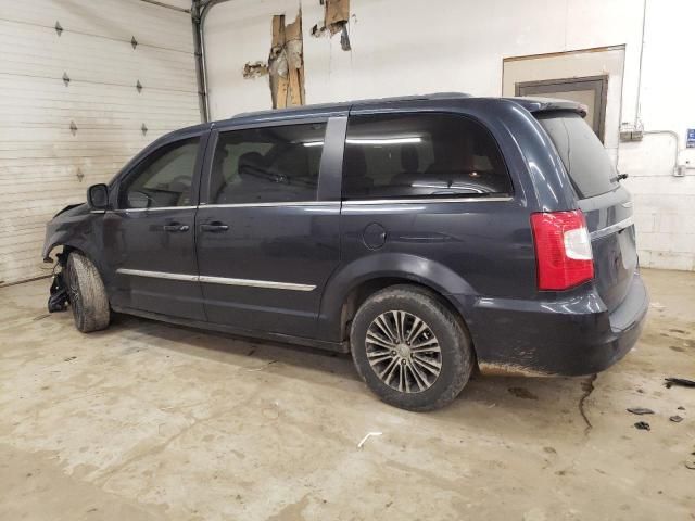 2014 Chrysler Town & Country S