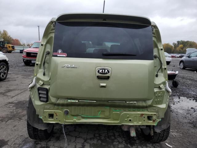 2013 KIA Soul +