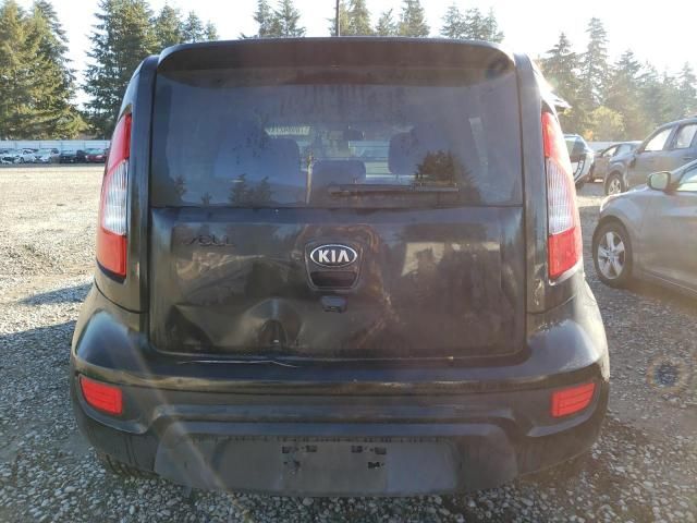 2013 KIA Soul +