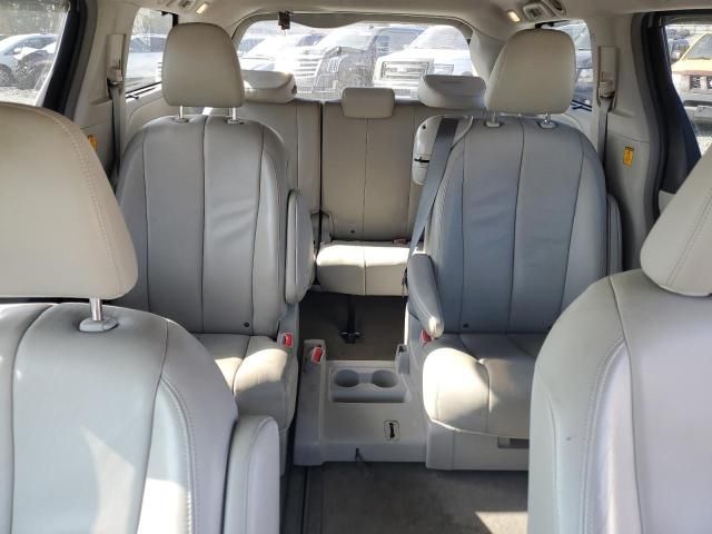 2012 Toyota Sienna XLE