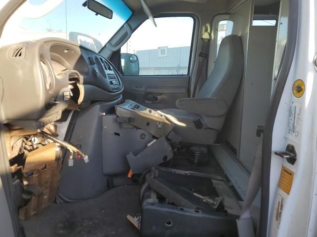 2006 Ford Econoline E350 Super Duty Van