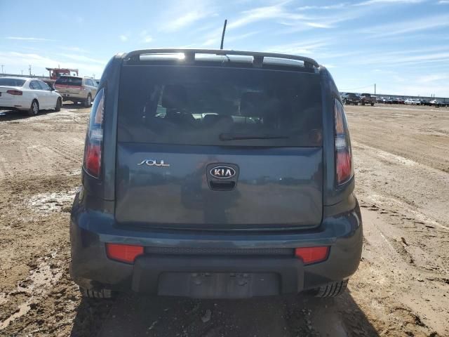 2011 KIA Soul +