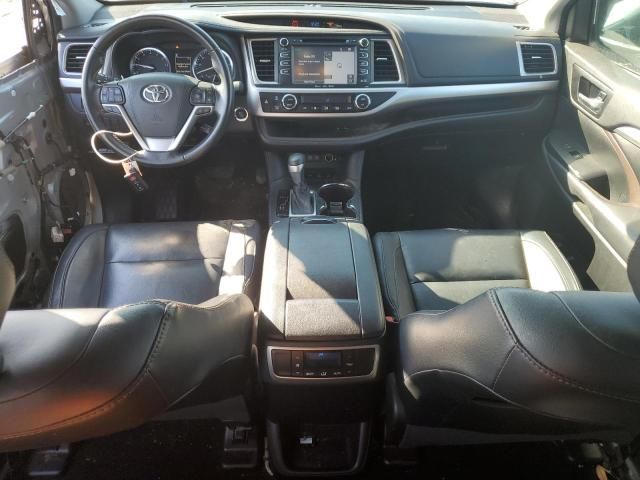 2018 Toyota Highlander SE