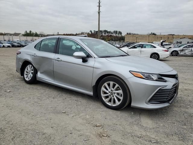 2022 Toyota Camry LE