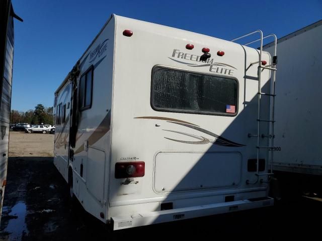 2011 Ford Econoline E450 Super Duty Cutaway Van