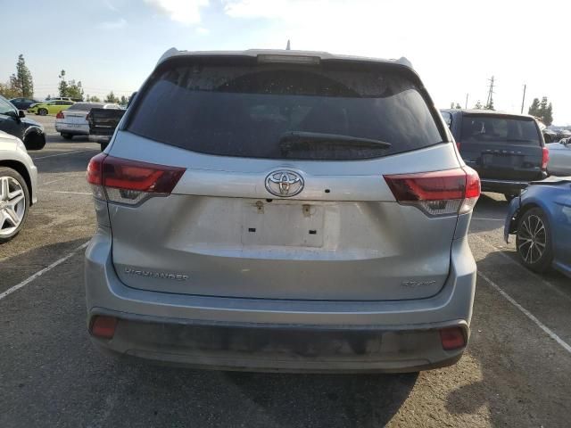 2019 Toyota Highlander SE