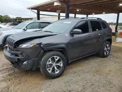 Salvage SUVs for sale at auction: 2018 Jeep Cherokee Trailhawk