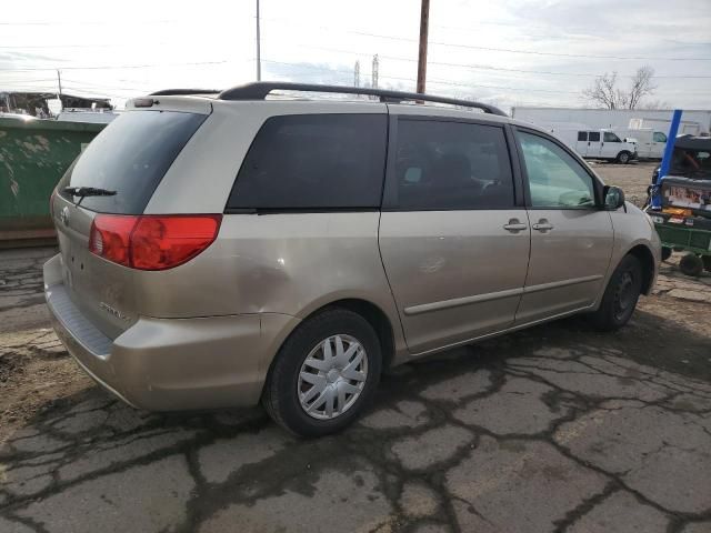 2010 Toyota Sienna CE