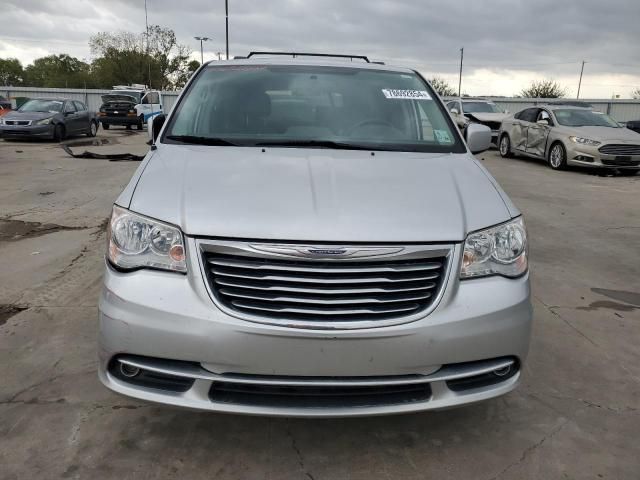 2011 Chrysler Town & Country Touring L