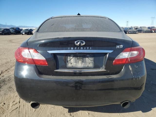 2012 Infiniti M37