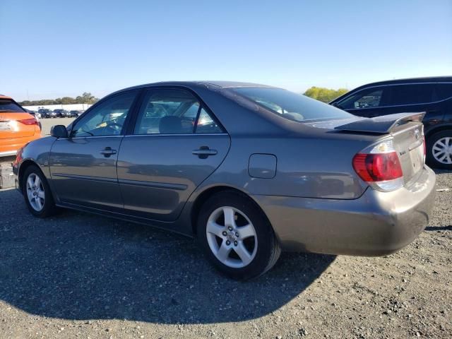 2005 Toyota Camry LE