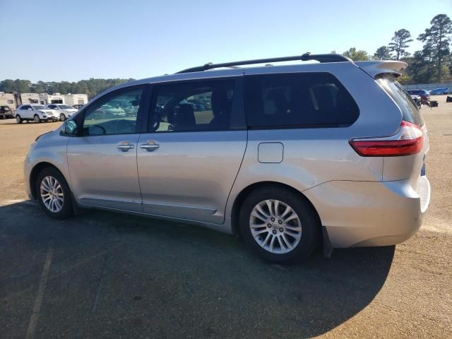 2015 Toyota Sienna XLE