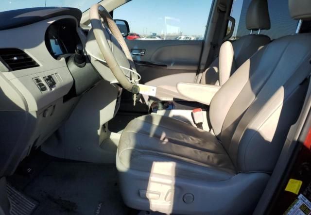 2012 Toyota Sienna XLE