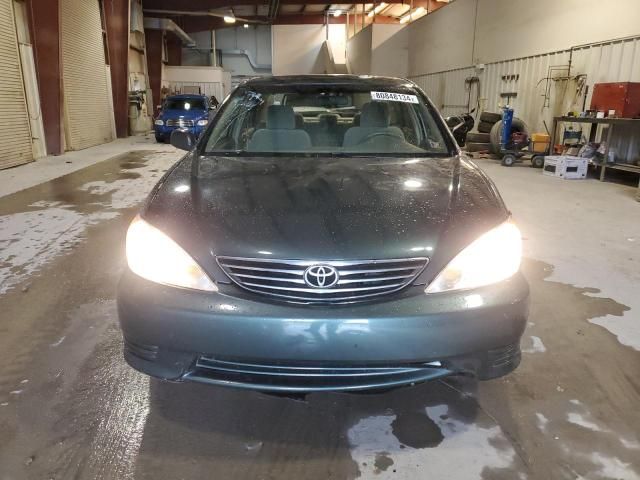 2005 Toyota Camry LE