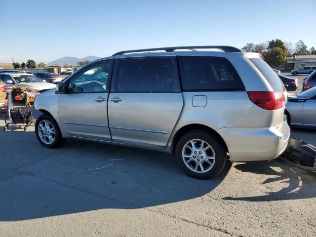 2005 Toyota Sienna XLE