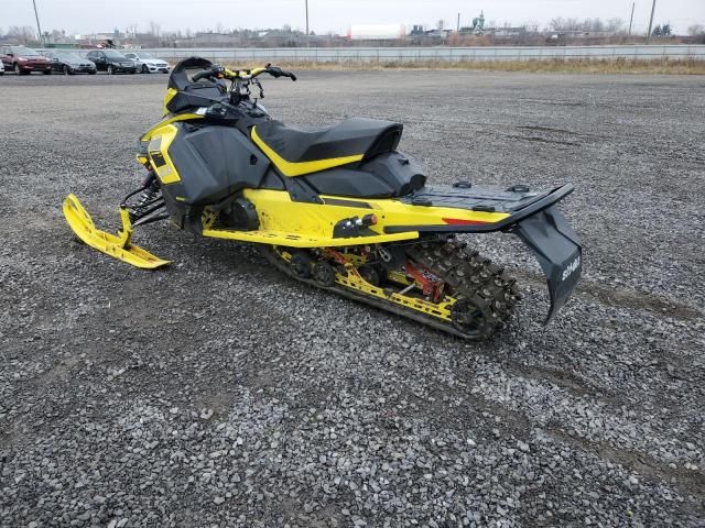 2020 Skidoo Renegade