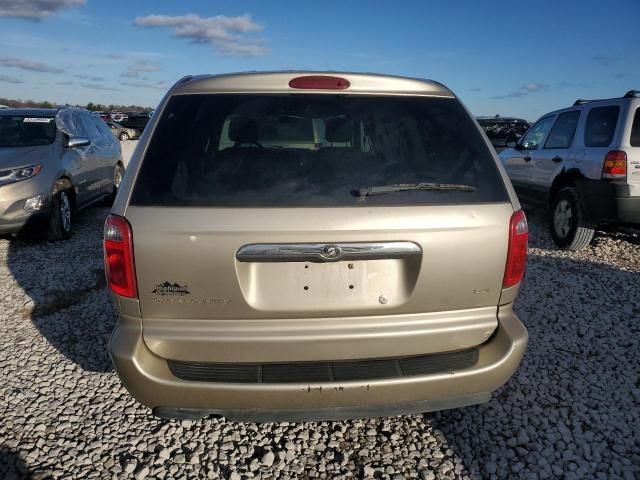 2005 Chrysler Town & Country LX