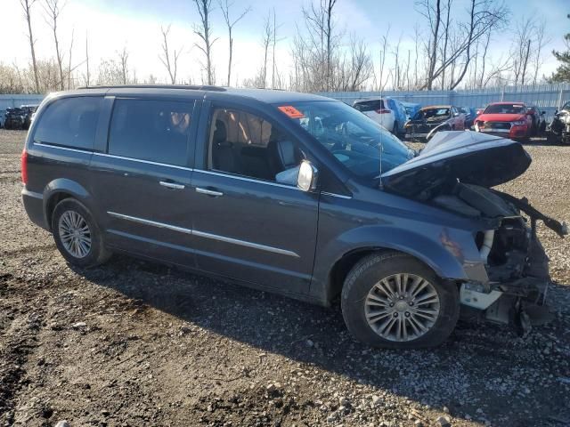 2016 Chrysler Town & Country Touring L