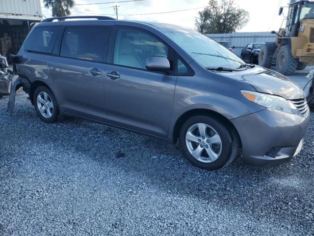 2015 Toyota Sienna LE