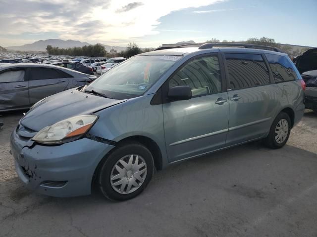 2010 Toyota Sienna CE