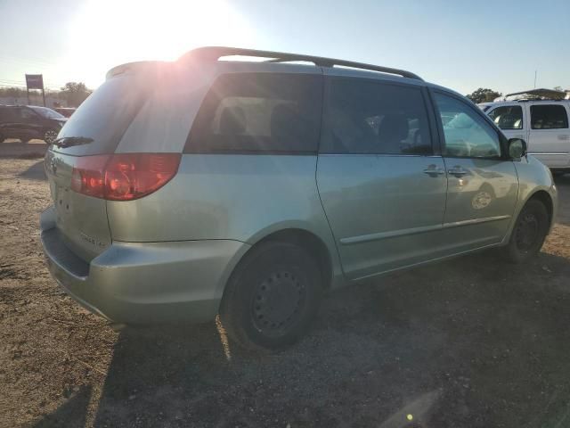 2009 Toyota Sienna CE