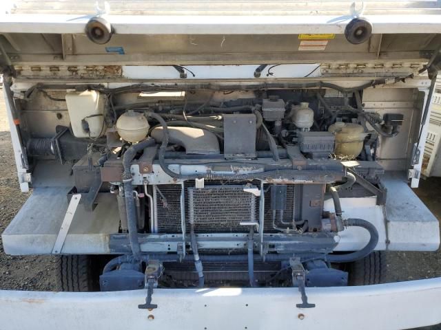 2010 Ford Econoline E450 Super Duty Commercial Stripped Chas