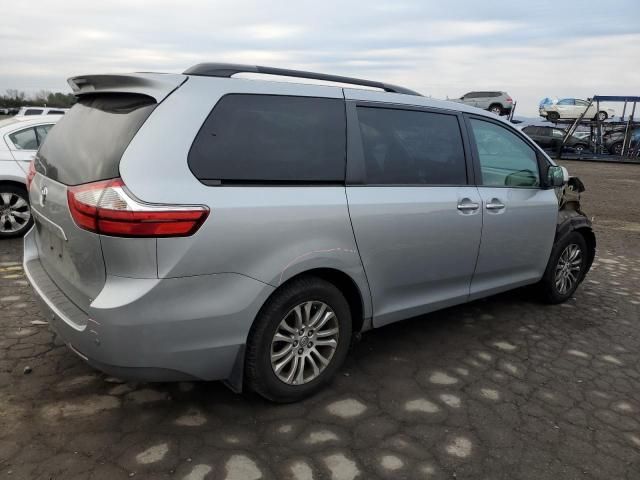 2015 Toyota Sienna XLE