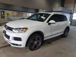 Volkswagen Touareg td Vehiculos salvage en venta: 2014 Volkswagen Touareg TDI